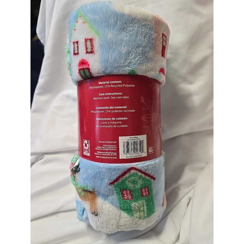 Santa Village Holiday Time Plush Throw 48in X 58in New
